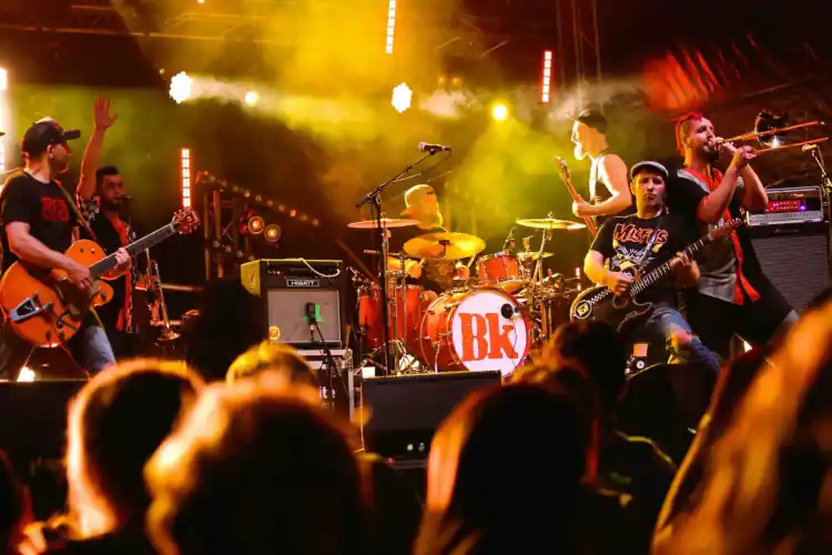 You are currently viewing Le Festival Moul’Stock 2026 : Un Festival Musique Gratuit à Charron