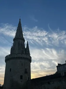 Découvrir la Rochelle depuis le Logis Rouge